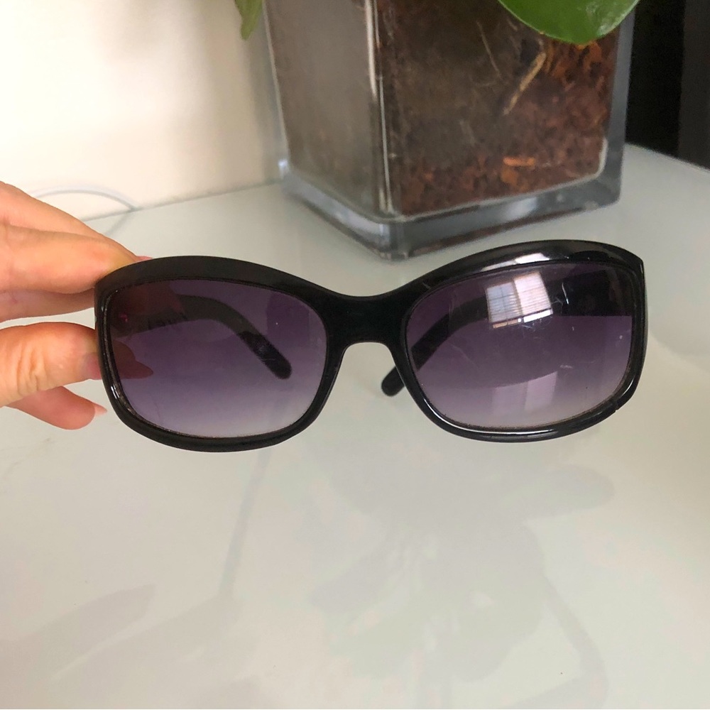 Ann Taylor Designer Sunglasses